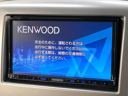 【ナビゲーション】目的地までしっかり案内してくれる使いやすいナビ。Bluetooth接続すればお持ちのスマホやMP3プレイヤーの音楽を再生可能！毎日の運転がさらに楽しくなります！！