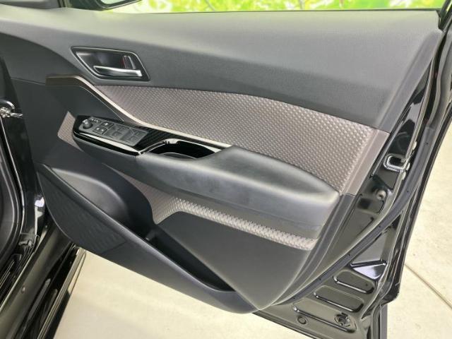 WECARS（ウィーカーズ）は全国250店舗展開！お客様が安心してカーライフをお楽しみいただけるよう社員一同心を込めてサポートいたします。