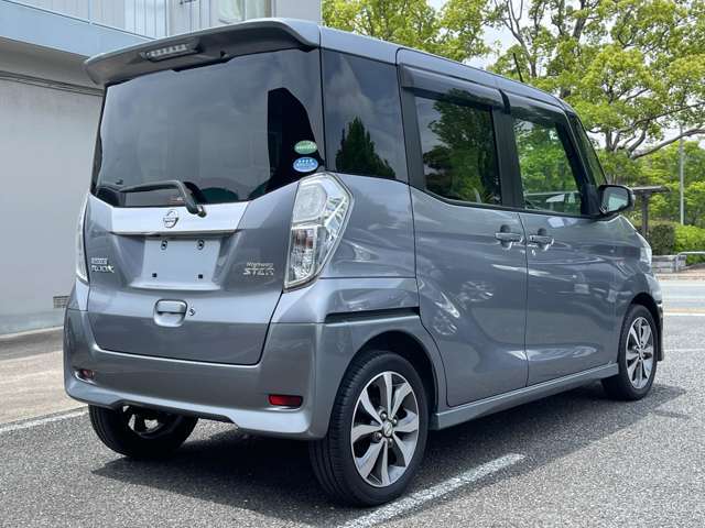 ☆車と一緒に自動車保険も当社にお任せください。ディーラー代理店なら事故修理はもちろん土日祝日も営業しており安心です♪