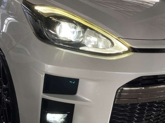 【LEDヘッドライト】明るく省電力で点灯してから明るくなるまで時間がかからない特徴があります。