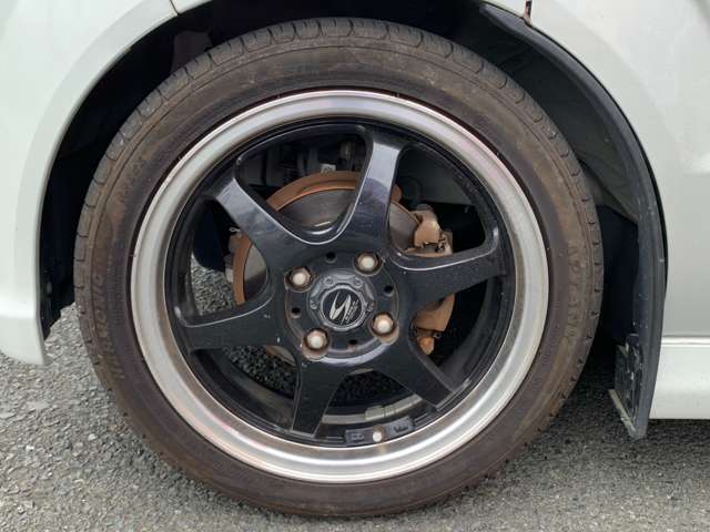 ぜひ一度見に来て下さい♪「車を見たい！」と、ご来店の際は、ぜひ、事前にご連絡くださると幸いです。せっかくお越しいただのに、「売れちゃいました（泣）」では申し訳ないので・・・。★