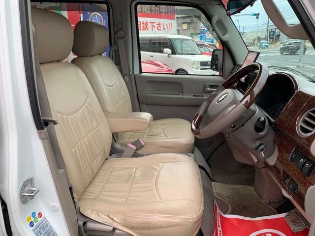 当店の規定に満たない足回りのゴムブーツ類は新品に交換した後納車になりますので安心です♪