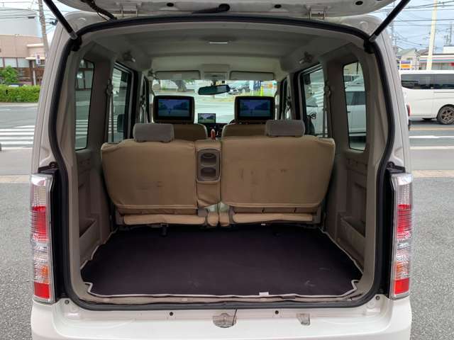 納車前には法定点検、整備を腕の良いメカニックの常駐する信頼できる提携整備工場で実施いたします。