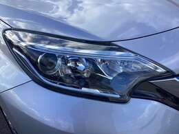 【LEDヘッドライト】LEDヘッドライトを装備しています