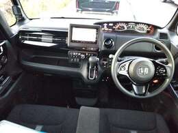 車を運転する際には運転席の存在は欠かせません。なのでしっかりとチェックしたいポイントですね。