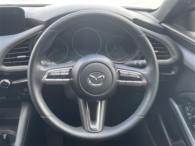 【　ステアリング　】ステアリングはとても綺麗な状態です