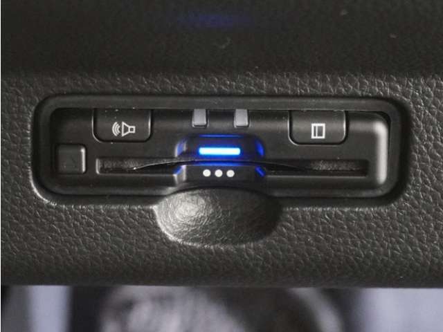 【ETC車載器】高速道路のご利用時にとても便利なETC車載器。セットアップ(費用別途)後にお渡ししとなります。