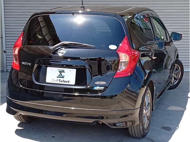 日産の人気コンパクトカー代表、ノート（E12）入庫しました！