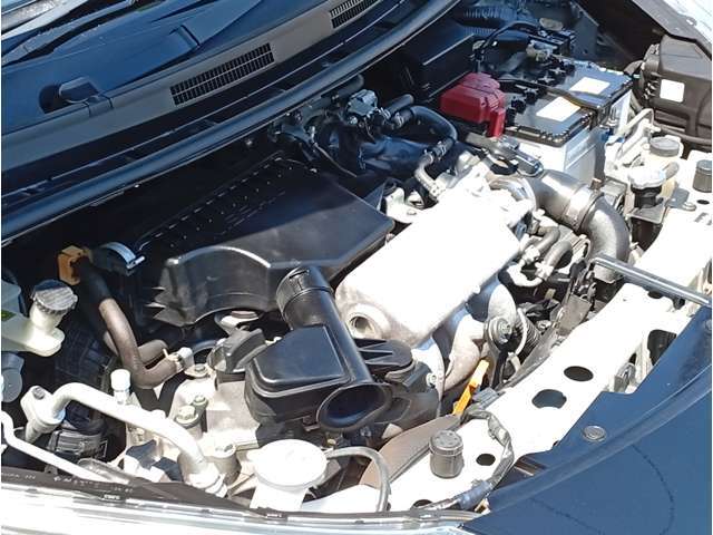 エンジン型式/HR12DE水冷直列3気筒DOHC総排気量/1198cc