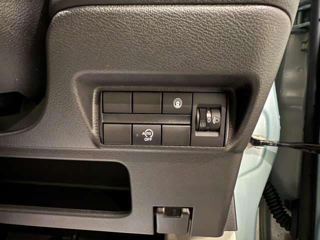 車によってはストックヤードに置いていることもありますので、ご来店の前に事前にご連絡いただけますと幸いです。