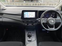 【　オ【インパネ全体】全方位で視界が広く、高い目線で運転もしやすいです！ートエアコン　】車内温度を感知して自動で温度調整をしてくれるのでいつでも快適な車内空間を創り上げます！