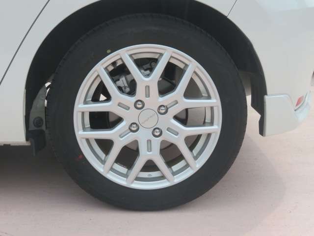 タイヤホイール（後）の画像です！お車の事でしたら是非！当店ホンダU-Select千葉流山インターにご相談下さい！