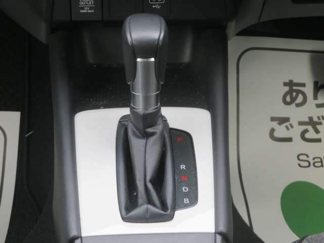 シフトの画像です！中古車は一点限りの商品ですので、気になったその時が買い時です！