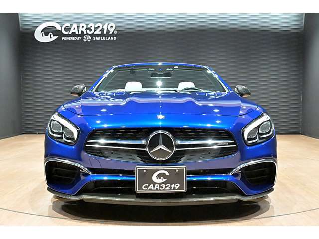 AMGカーボンエクステリアパッケージ装着！フロントスポイラー、サイド＆スカート、ドアミラーがカーボンでございます♪