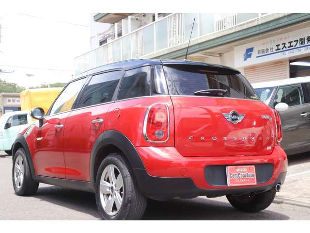 今や必需品になりつつあるドライブレコーダー！万が一に備えられて安心ですね♪