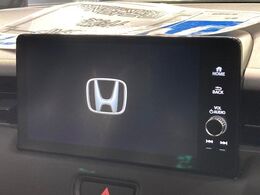 【9インチ　ホンダコネクトディスプレイ】視認性の高い大画面ディスプレイでナビの使用や、お持ちのスマートフォンと連携したbluetoothでの音楽再生が可能です♪