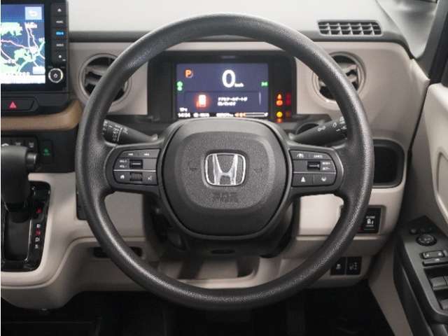 【Honda SENSING】先進の安全運転支援機能で、さまざまなシーンで運転をサポート！システムが運転中のヒヤリハット回避を支援します。