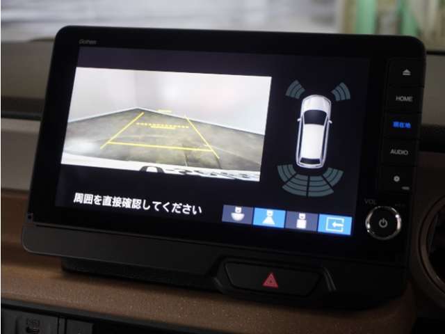 ◆バックカメラ◆リバースにするだけで映ります、後方の安全確認や、狭い駐車場での車庫入れ、雨の日や夜間など視界の悪い時に便利です！安全にバックする為には欠かせない装備です。