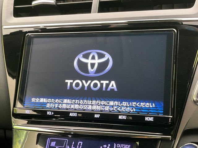 【純正9インチナビ】人気の純正ナビを装備しております。ナビの使いやすさはもちろん、オーディオ機能も充実！キャンプや旅行はもちろん、通勤や買い物など普段のドライブも楽しくなるはず♪