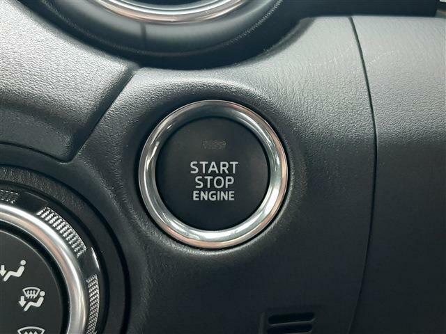 ■　装備7　■　プッシュスタート：押すだけ簡単エンジン始動！キーの電池が切れても使えます/スマートキー×2：鍵の開閉からエンジン始動まで、ポケットから出さなくてもOKです！