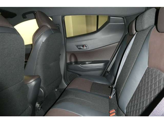 シートの座り心地も確かめにきてくださいね♪