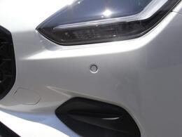 前方障害物センサーです。障害物を検知、距離を測定しブザー音とメーターの表示でお知らせします。