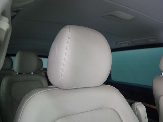 カーセンサーを見て電話しましたとお伝え下さい。078-261-1261までお気軽にお電話下さい。全国納車可能です。納車方法に関してもお気軽にご相談ください。