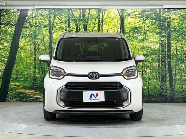 弊社では、全車『修復歴なし』のお車のみ取り扱っております。専任バイヤーによる厳選した仕入れの後、入庫後の車両チェックを行い、ネクステージが認定した高品質な中古車をご提供しております。