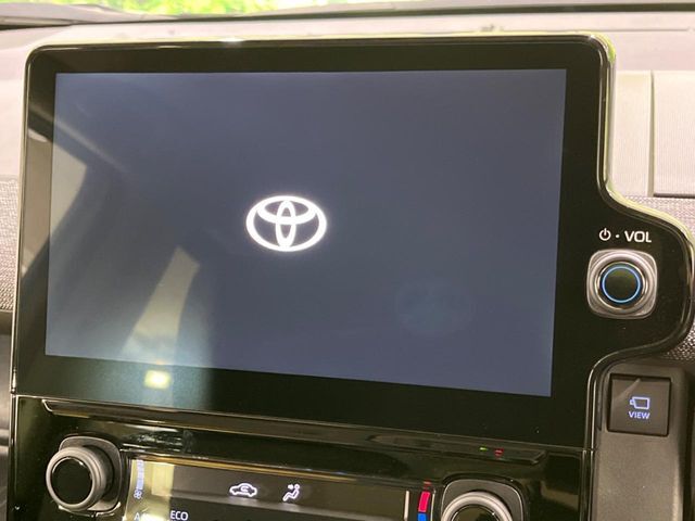 【10.5インチ　ディスプレイオーディオ】大画面のディスプレイはAppleCarPlayやAndroidAutoが利用可能。大きな画面でスマホナビアプリ等が利用いただけます♪