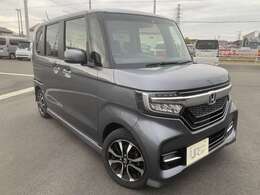 弊社はホンダディーラーです。中古車も販売しておりますが新車も力を入れております！各種試乗車も取り揃えお客様のご要望にあった車種をご提案させて頂きます。人気車を是非店頭で体感して下さい！