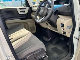 「この車の写真をもっと見たい」「状態が気になる」「この装備はついている？」どんな小さな疑問でもお気軽にお問い合わせください！