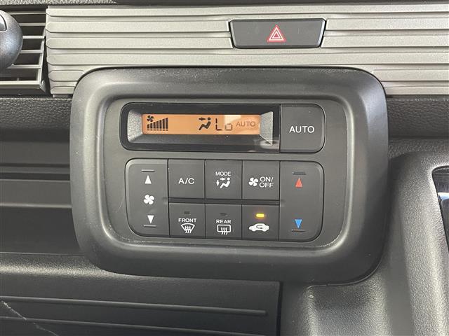 【運転席操作部】快適なドライブを楽しむための機能が装備されています！運転席から触れるので、使いやすいです！除菌プランいれていただくと、さらに清潔で安心していただけます！