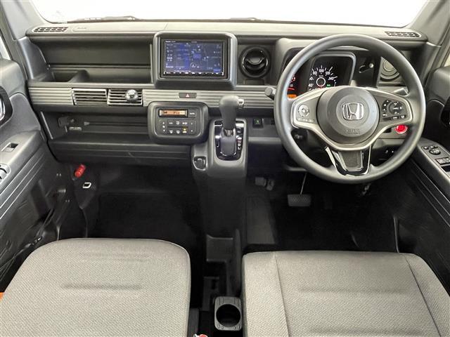【インパネ全体】全方位で視界が広く、高い目線で運転もしやすいです！