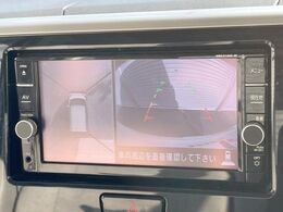 【アラウンドビューモニター】専用のカメラにより、上から見下ろしたような視点で360度クルマの周囲を確認することができます☆死角部分も確認しやすく、狭い場所での切り返しや駐車もスムーズに行えます。