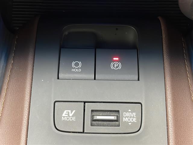 【運転席操作部】快適なドライブを楽しむための機能が装備されています！運転席から触れるので、使いやすいです！除菌プランいれていただくと、さらに清潔で安心していただけます！
