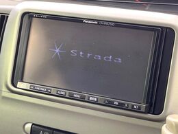 【フルセグTV付ナビゲーション】使いやすいナビで目的地までしっかり案内してくれます。各種オーディオ再生機能も充実しており、お車の運転がさらに楽しくなります！！