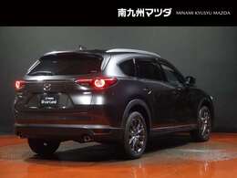 【CX-8】「TIMELESS EDGY」です。 普遍的な美しさや上質なデザインで心地良い刺激を届けるという意味が込められています。