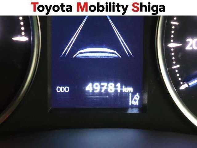 「中古車ハイブリッド保証」付き。ハイブリッド機構を無償で保証します。保証期間は、初度登録年月から10年目まで、または3年間の長い方。ただし累計走行距離が20万Km以内です。