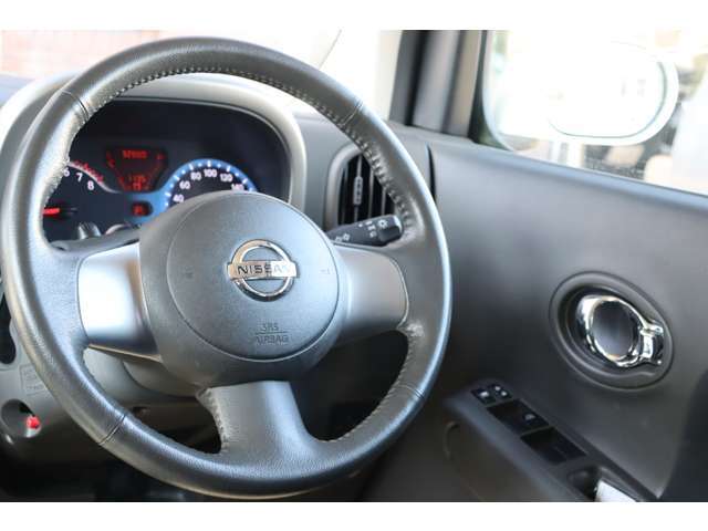 スレなど少ないステアリング！！いつも触る部分ですので質感は良い方がいいですね★