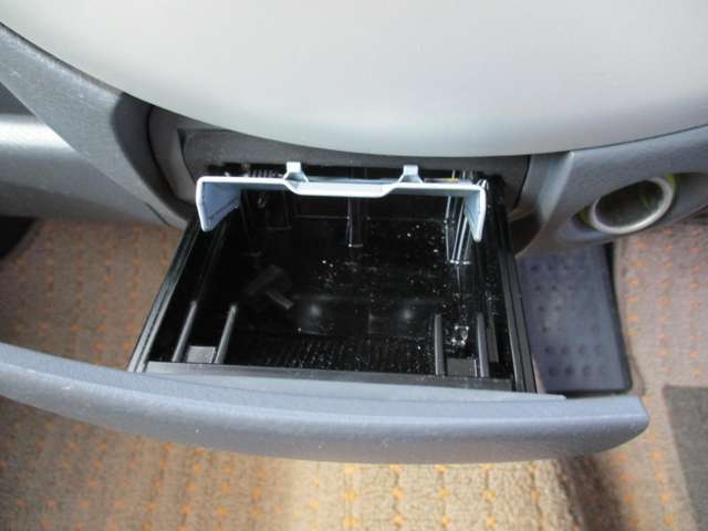 灰皿も綺麗です