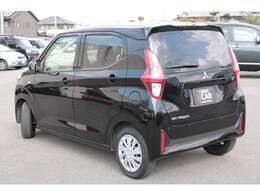 総額表示は愛媛県内で登録、納車を行った際のものとなっておりますので、その他の県に、お住まいの方は、スタッフまでご相談ください。