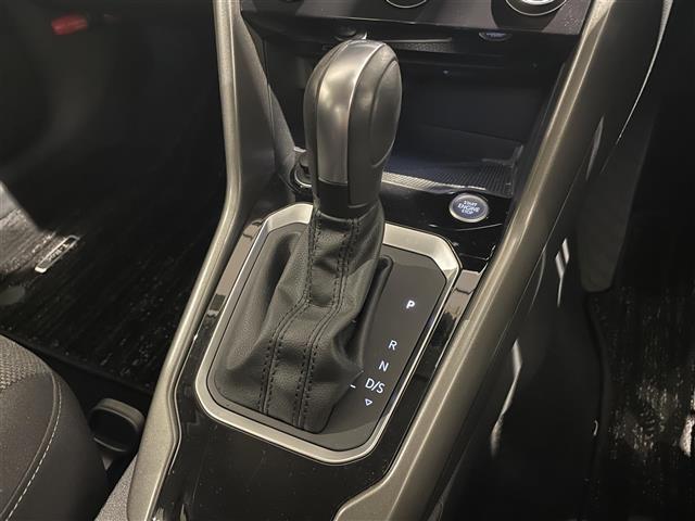 カーセンサーを見て電話しましたとお伝え下さい。0078-9711-254277までお気軽にお電話下さい。全国納車可能です。納車方法に関してもお気軽にご相談ください。