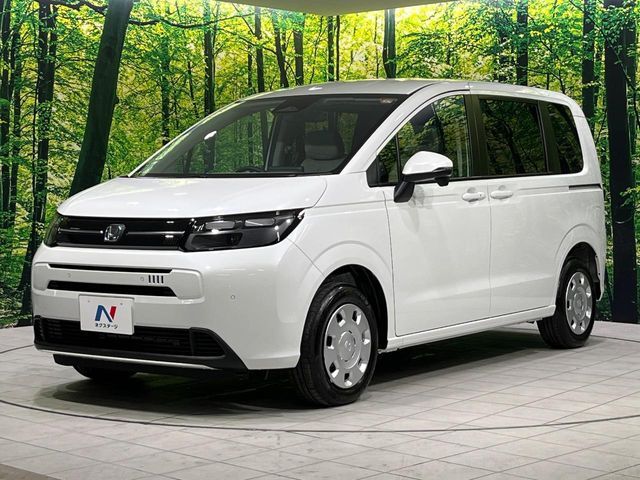 大好評のボディコーティング「弾スプラッシュコート」もご納車までに施工可能。通常のガラスコートと異なる、耐久年数6年の無機質ガラスコーティングが、ボディをキレイな状態に保ってくれます。