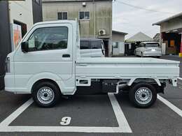 純正オーディオCD/FM/AM、純正スチールホイール12インチ、衝突軽減ブレーキアシスト機能、マニュアルミッション車、エアコン、切り替え式4WD