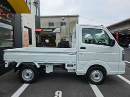 令和7年2月　走行4km　令和9年2月までのお車です☆