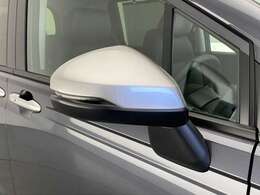 【ドアミラー】大きくて見やすいので、後方を見るときも安心です！