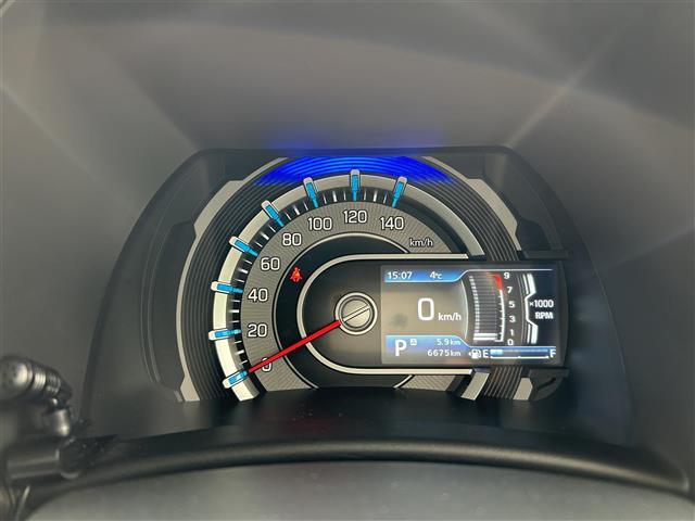 【スピードメーター】メーターがシンプルで見やすく運転しやすいですね！