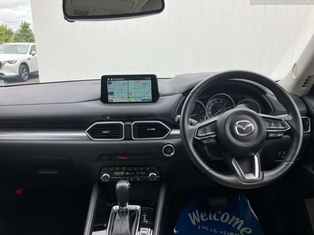 見晴らしが良く開放的な車内。視界も良好でストレス無く快適なドライブをご提供できます♪