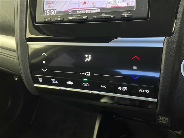 【運転席操作部】快適なドライブを楽しむための機能が装備されています！運転席から触れるので、使いやすいです！除菌プランいれていただくと、さらに清潔で安心していただけます！