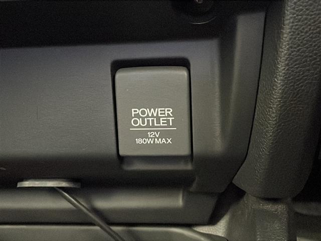 【運転席操作部】快適なドライブを楽しむための機能が装備されています！運転席から触れるので、使いやすいです！除菌プランいれていただくと、さらに清潔で安心していただけます！